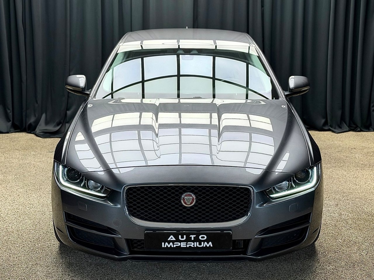 Jaguar XE E-Performance Automatic, 8-trins, 163ps, 2016