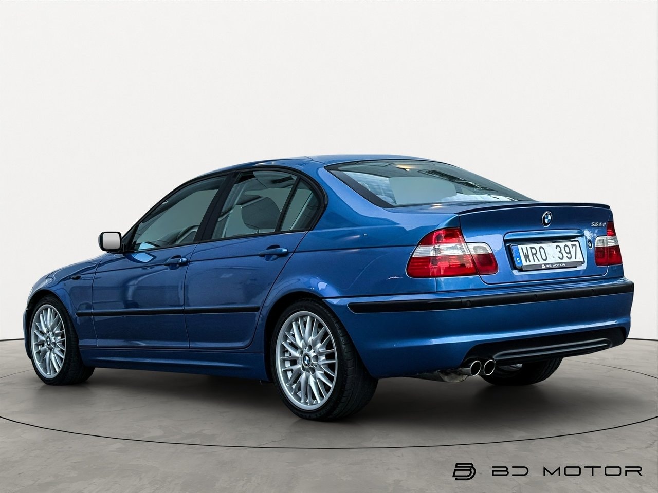 BMW 330i Sedan Automatic, 231hp, 2003