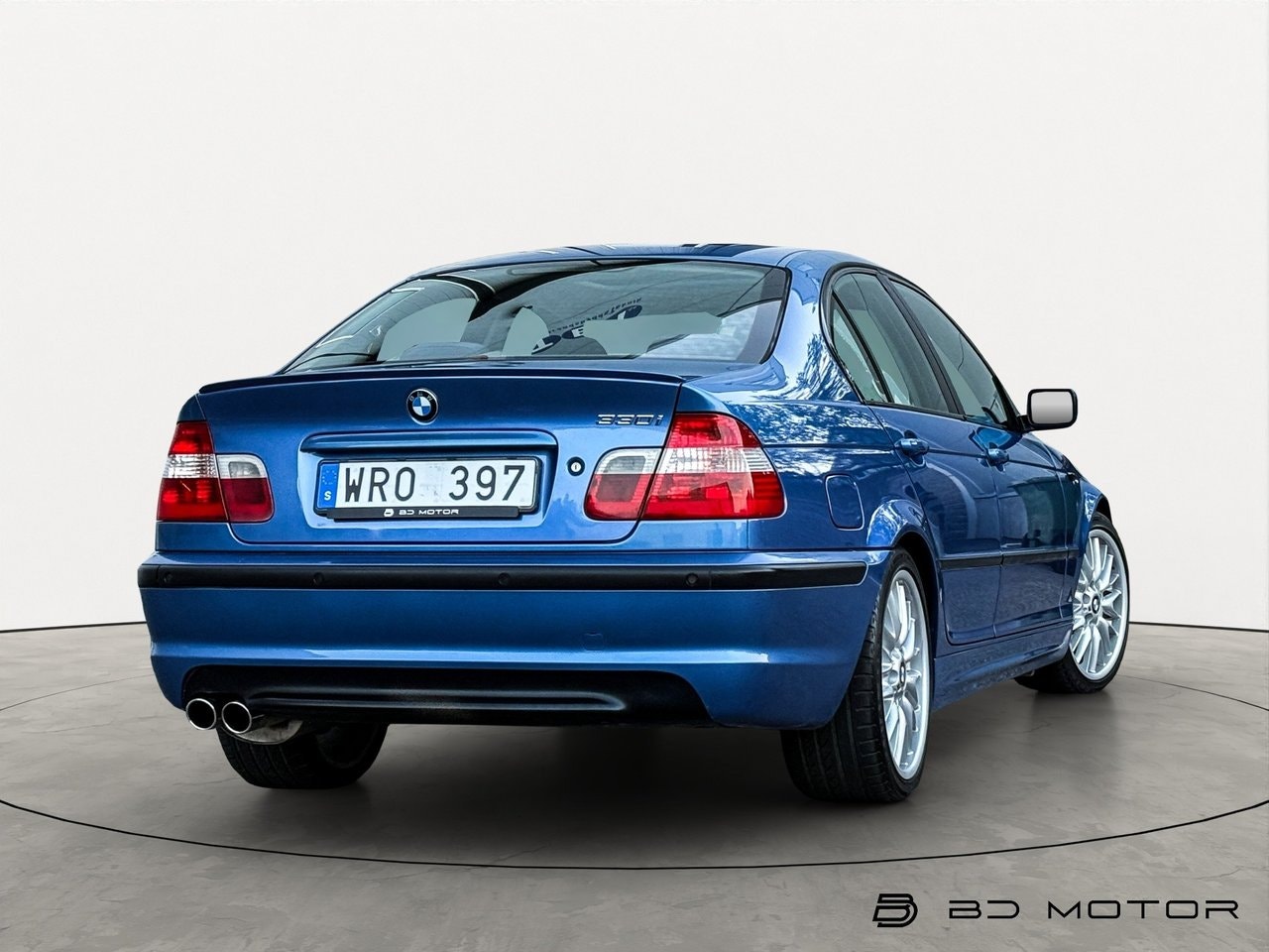 BMW 330i Sedan Automatic, 231hp, 2003