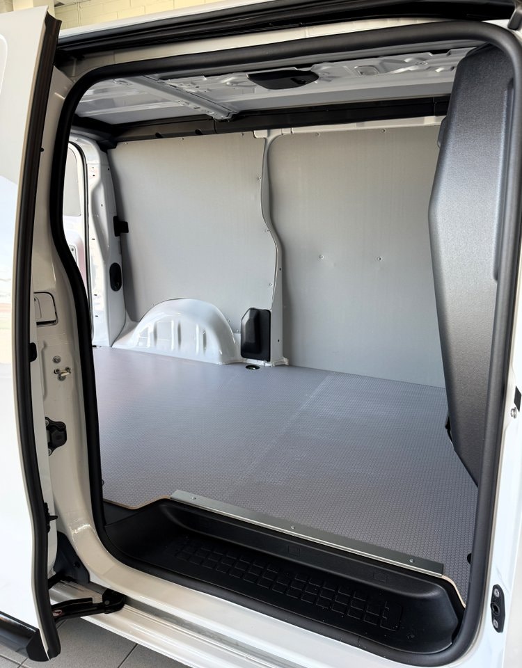 Opel Vivaro-e 75 Panel Van, 136ps, 2025