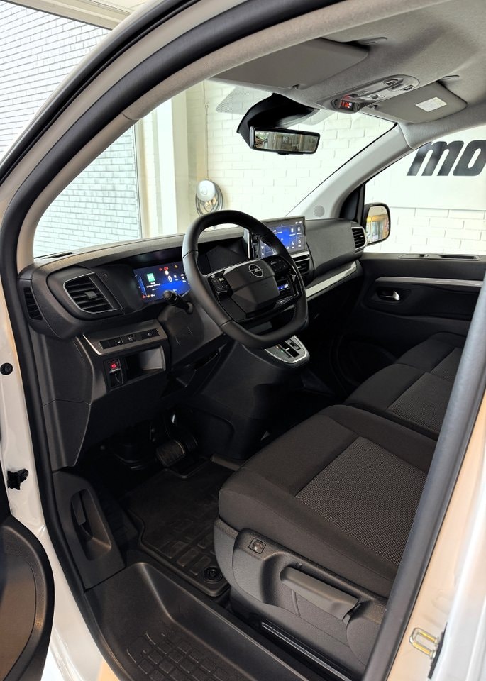 Opel Vivaro-e 75 Panel Van, 136ps, 2025
