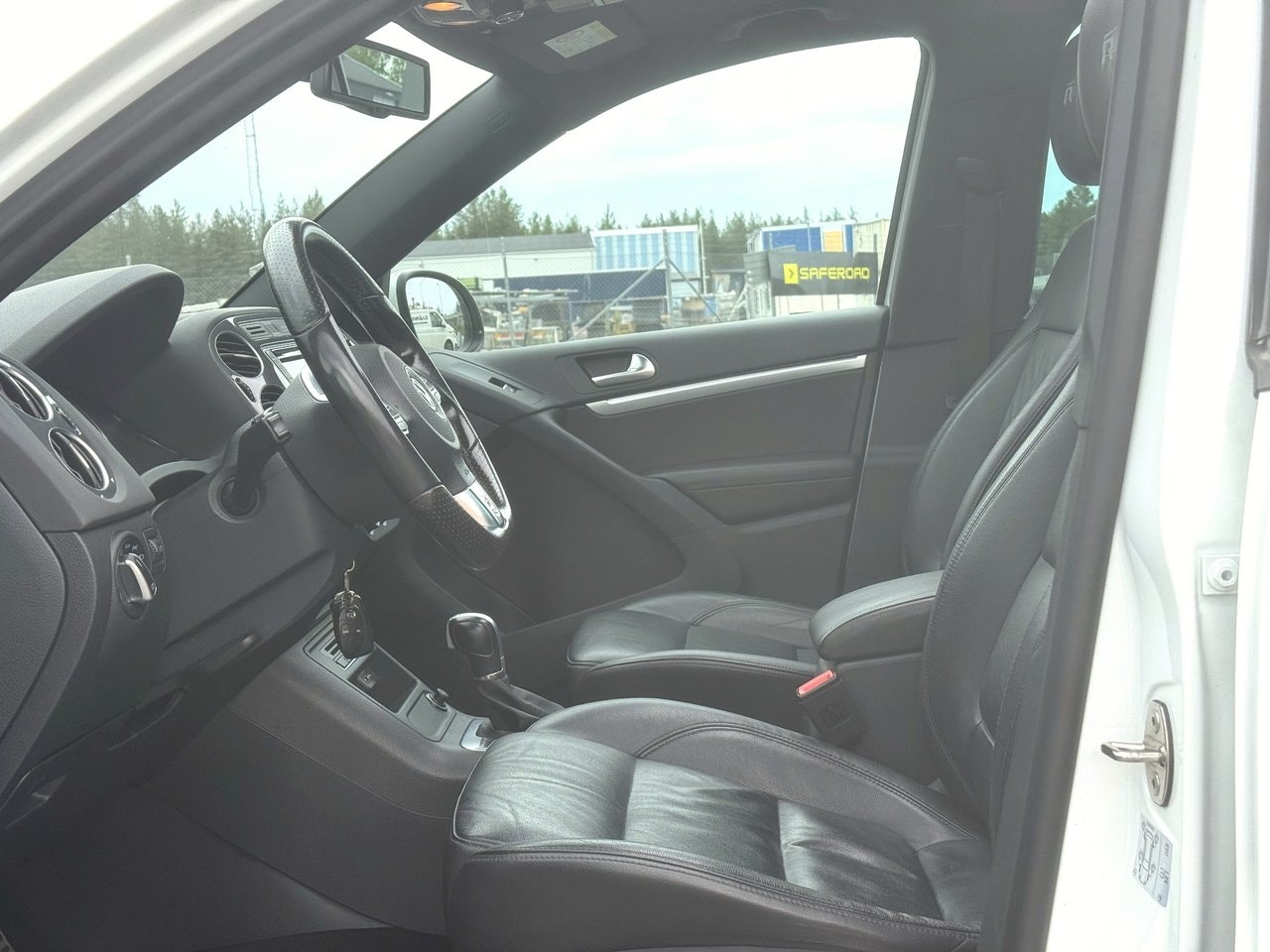 Volkswagen Tiguan — bild 12 av 14