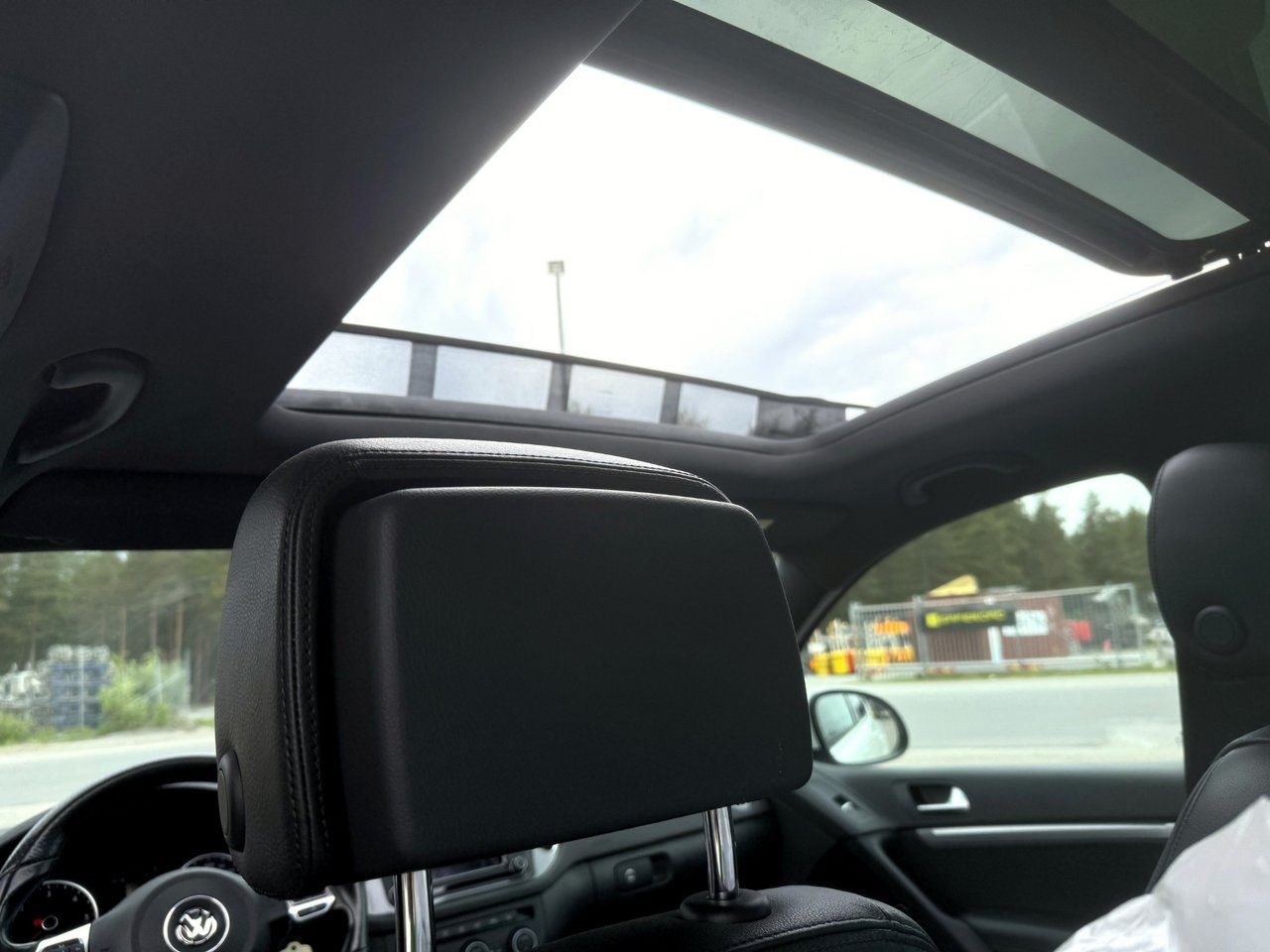 Volkswagen Tiguan — bild 14 av 14