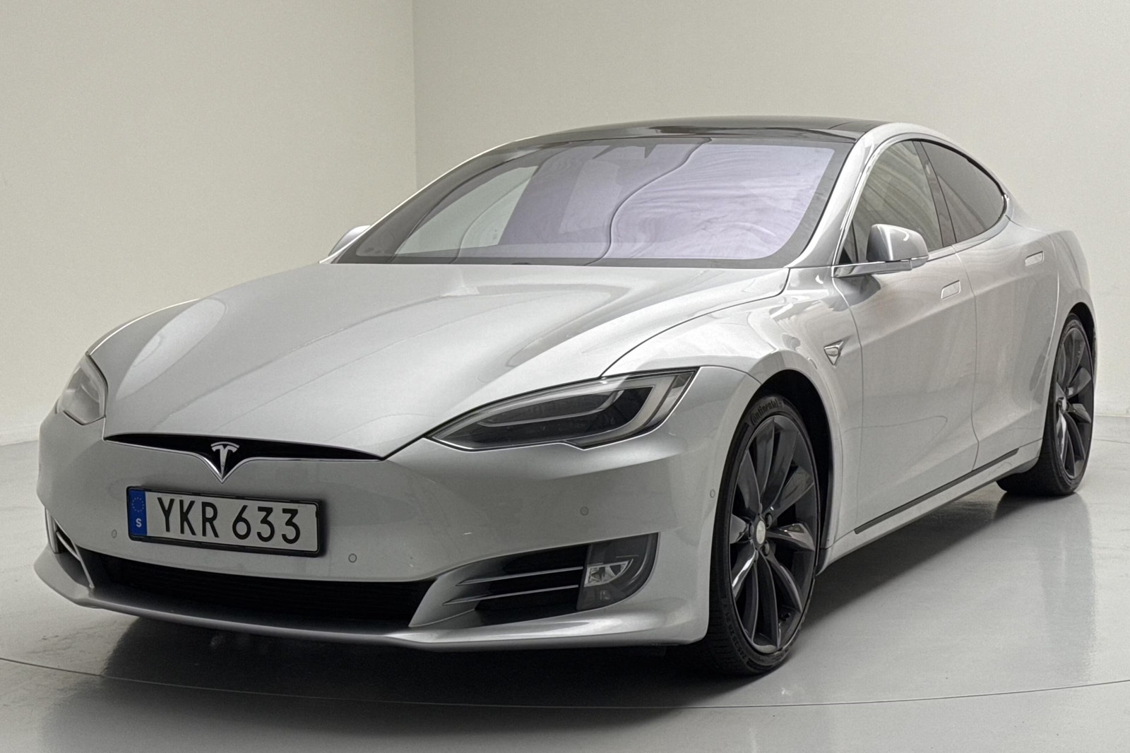 Tesla Model S 100D, 525ps, 2017