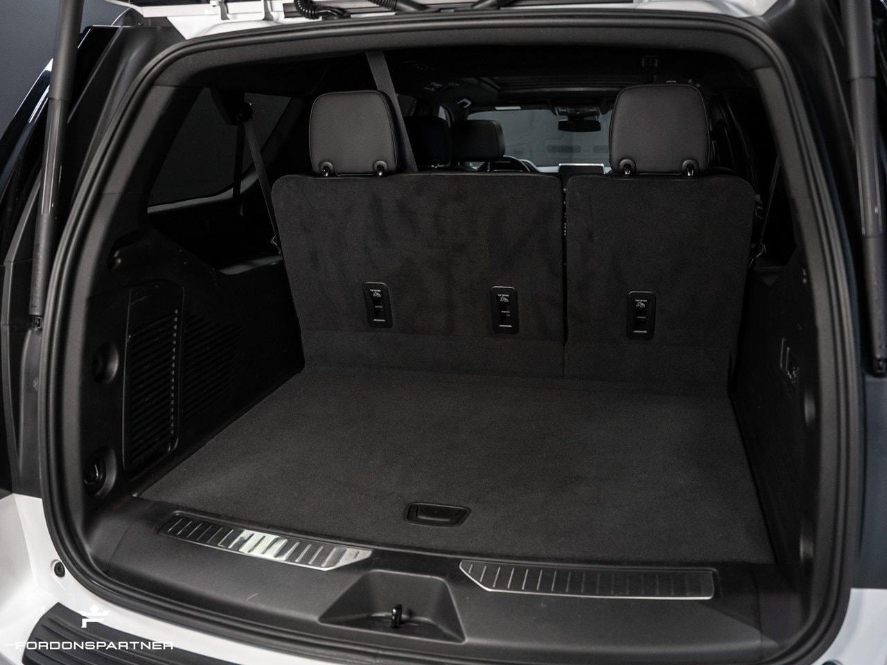 Chevrolet Suburban 5.3 V8 4WD Hydra-Matic, 360hp, 2023