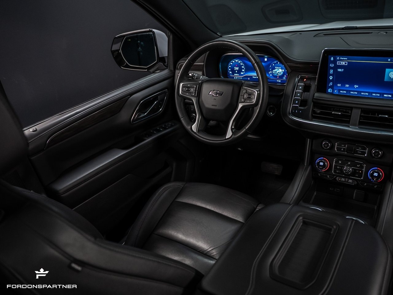 Chevrolet Suburban 5.3 V8 4WD Hydra-Matic, 360hp, 2023