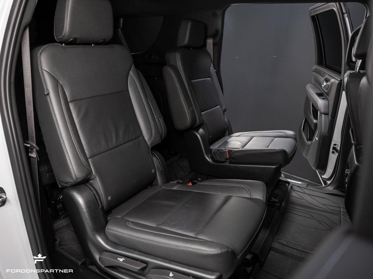 Chevrolet Suburban 5.3 V8 4WD Hydra-Matic, 360hp, 2023