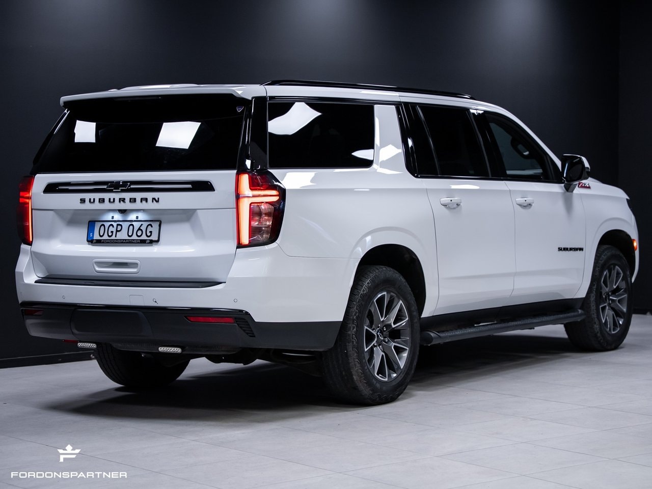 Chevrolet Suburban 5.3 V8 4WD Hydra-Matic, 360hp, 2023