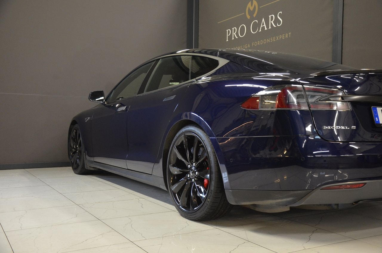 Tesla Model S P85D, 511hk, 2015