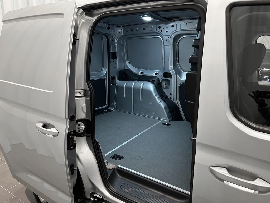 Volkswagen Caddy Cargo eHybrid DSG Sekventiell, 150hk, 2025