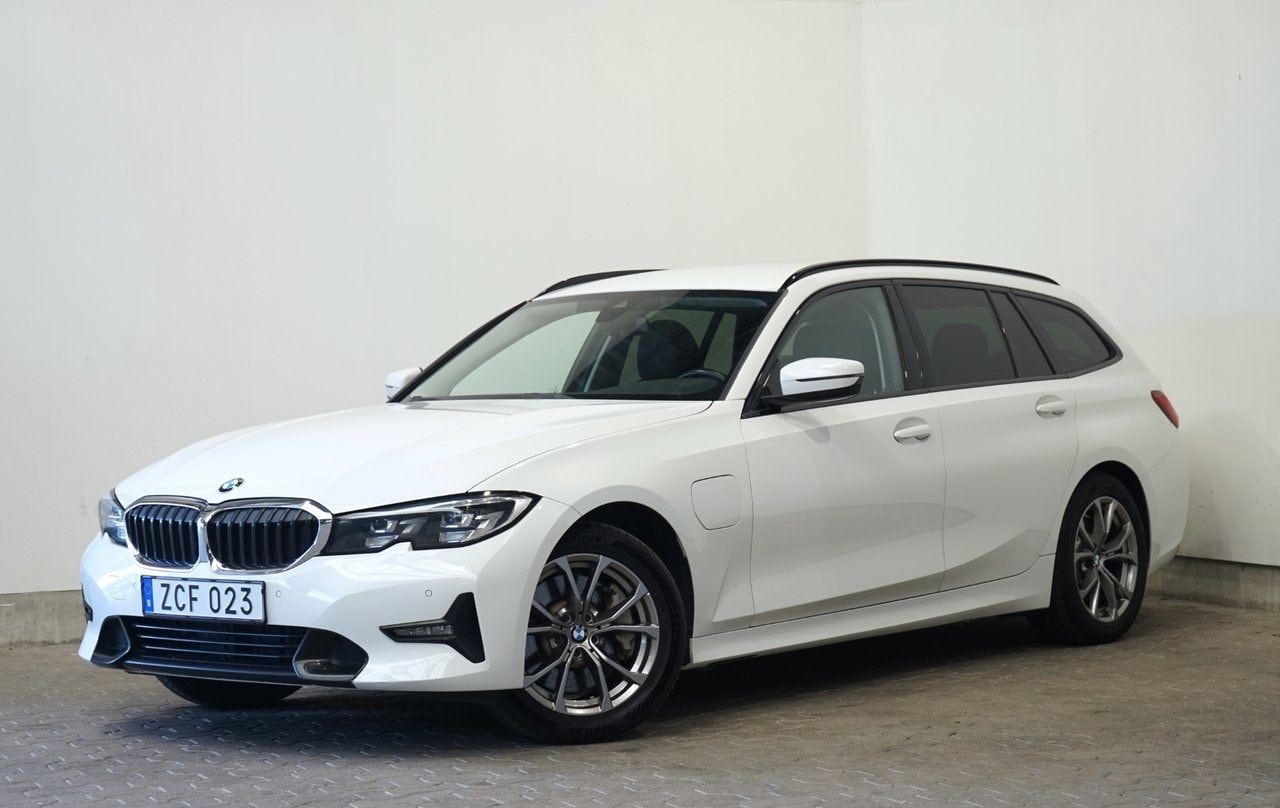 BMW 330e Touring Steptronic, 8-trins, 292ps, 2021