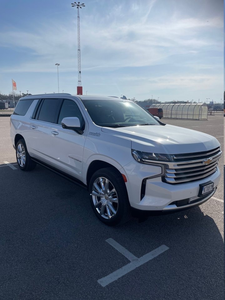 Chevrolet Suburban 6.2 V8 4WD Hydra-Matic, 426hp, 2021