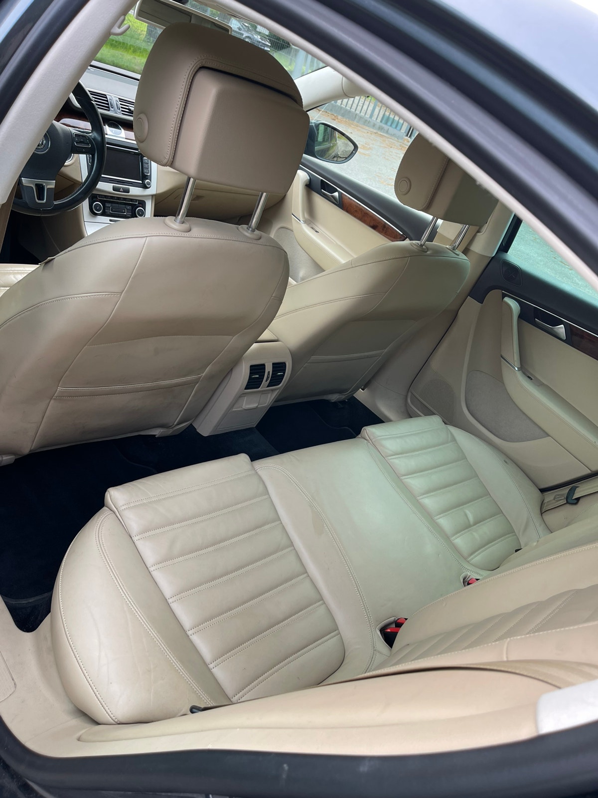 Volkswagen Passat 2.0 TDI DPF BMT Manual, 140hp, 2012