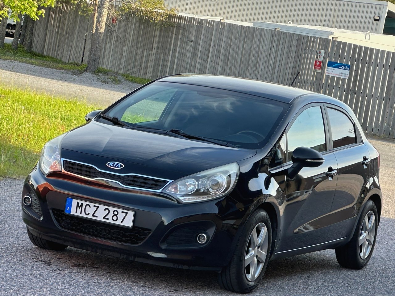 Kia Rio — bild 2 av 11