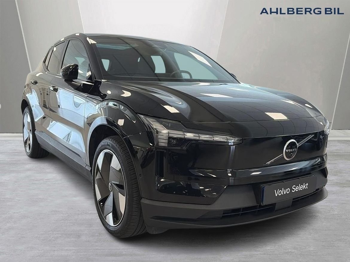 Volvo EX30 428 л.с.