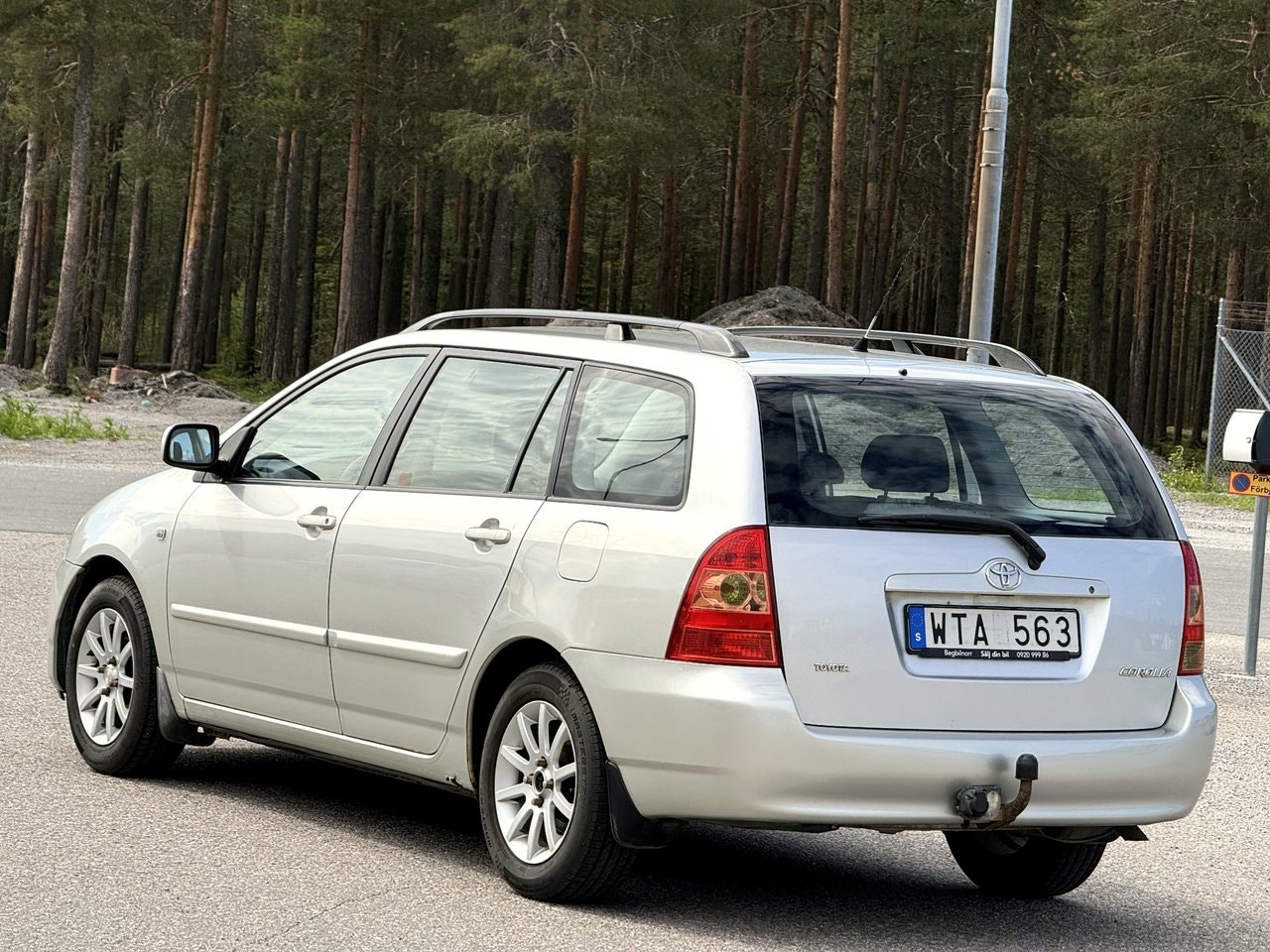 Toyota Corolla — bild 7 av 9