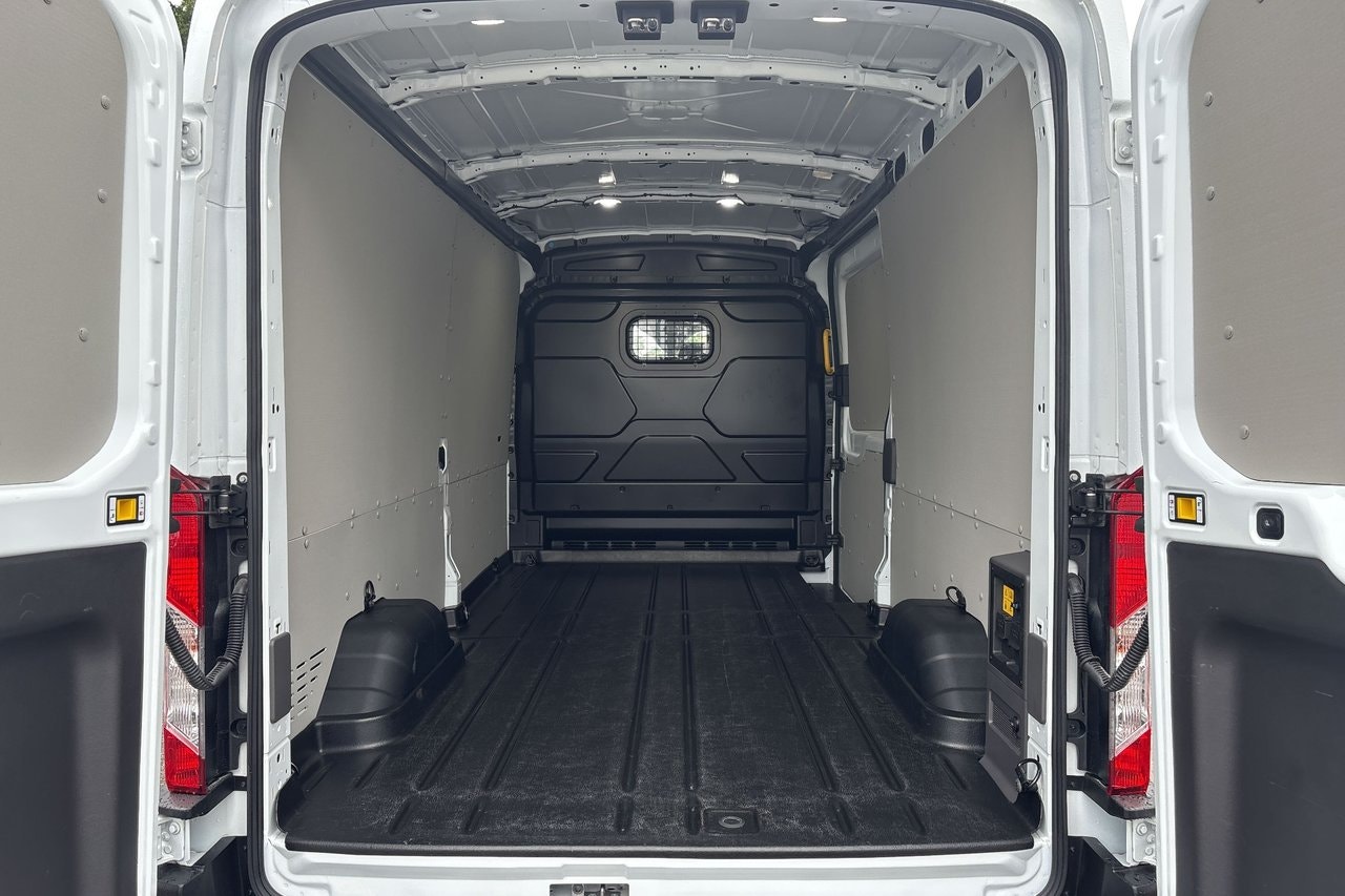 Ford E-Transit 350, 184hp, 2023