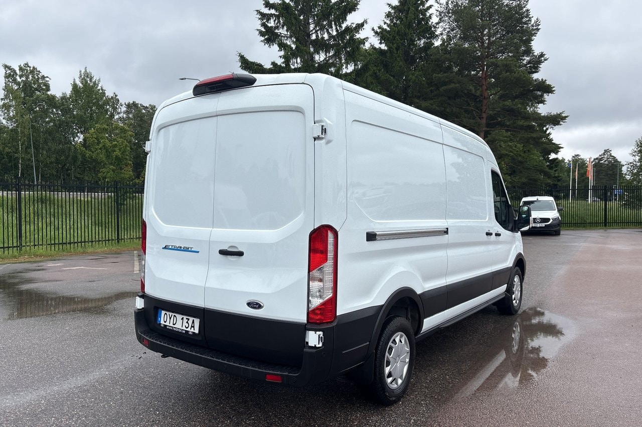 Ford E-Transit 350, 184hp, 2023