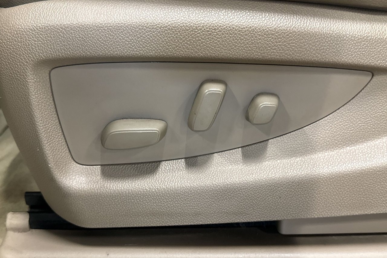 Chevrolet Suburban 5.3 V8 E85 4WD Hydra-Matic, 360hp, 2015