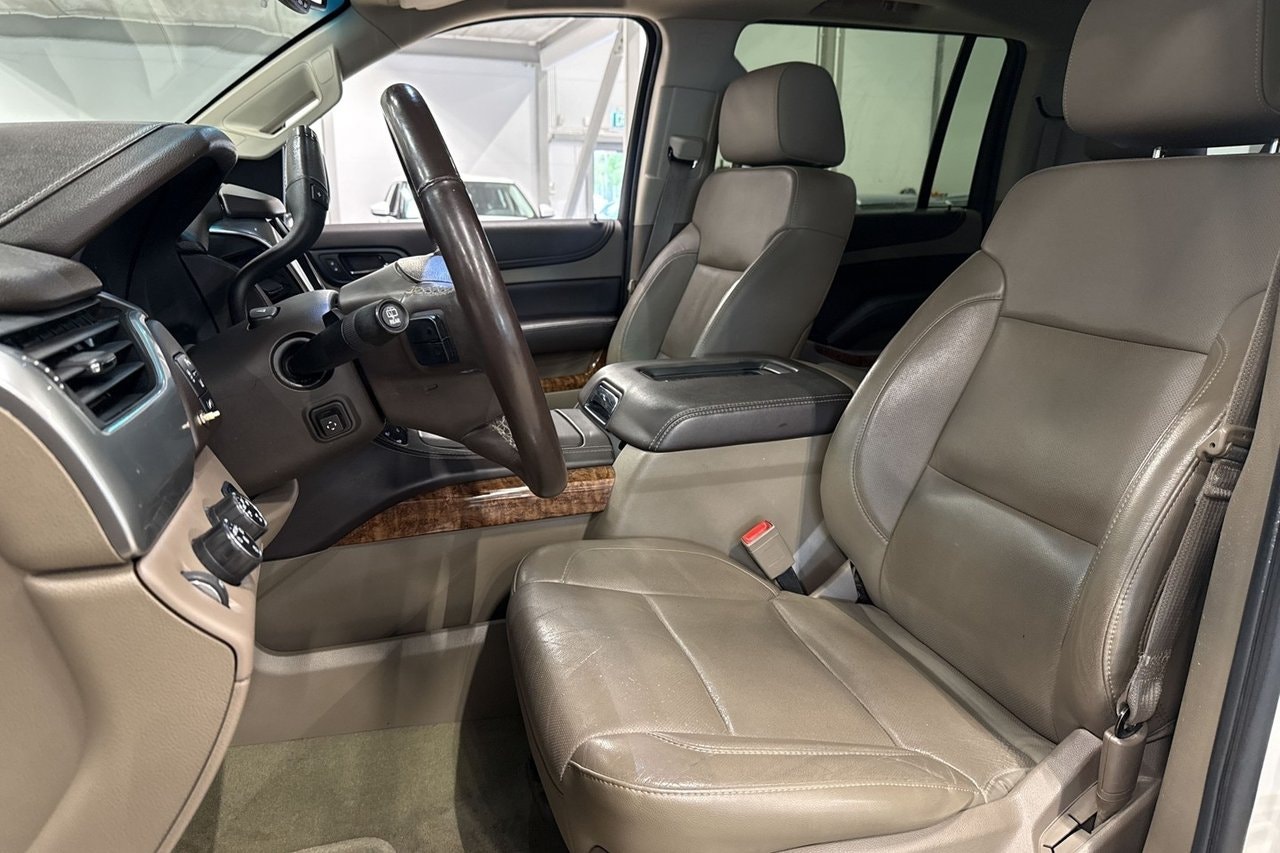 Chevrolet Suburban 5.3 V8 E85 4WD Hydra-Matic, 360hp, 2015