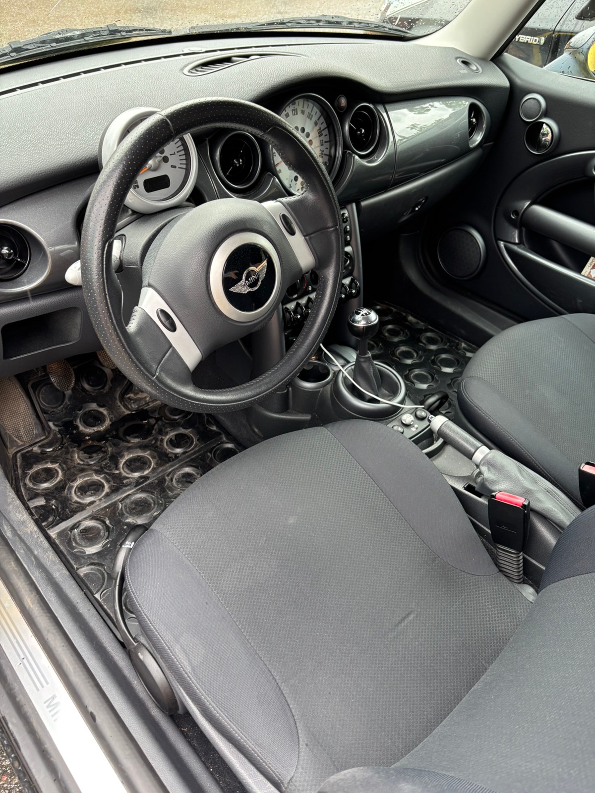 MINI Cooper Manual, 5-trins, 116ps, 2005