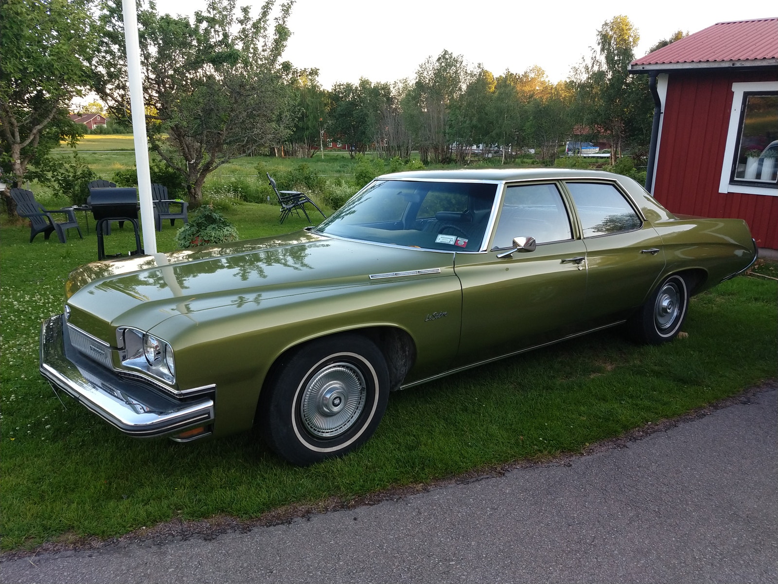 Buick LeSabre Sedan 5.7 V8 Hydra-Matic, 3-trinn, 152hk, 1973