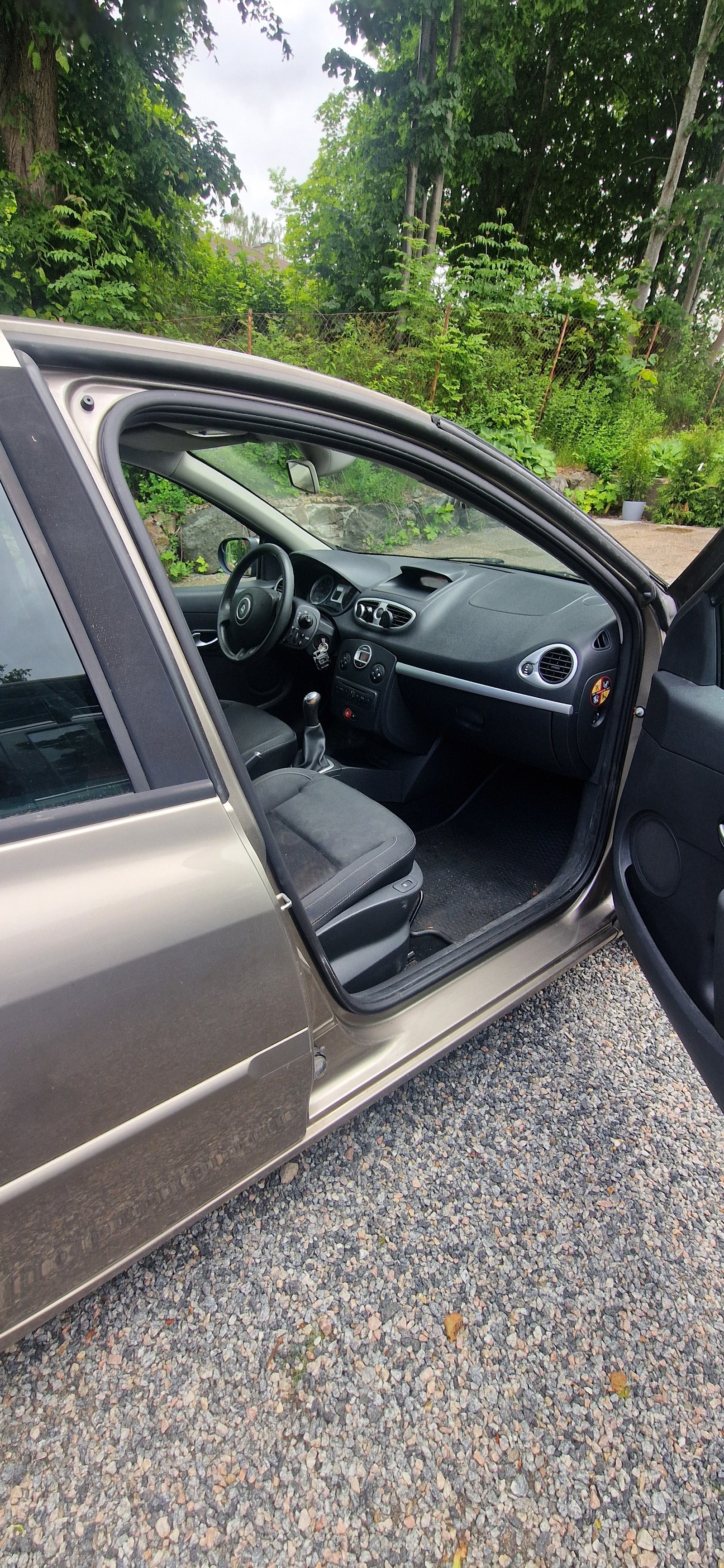 Renault Clio 5-door Hatchback 1.2 TCe Manual, 5-trins, 101ps, 2011