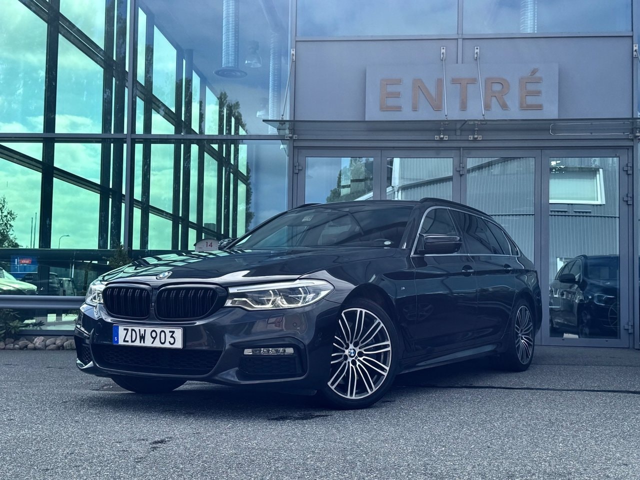 BMW 540i xDrive Touring Steptronic, 8-trinn, 340hk, 2018