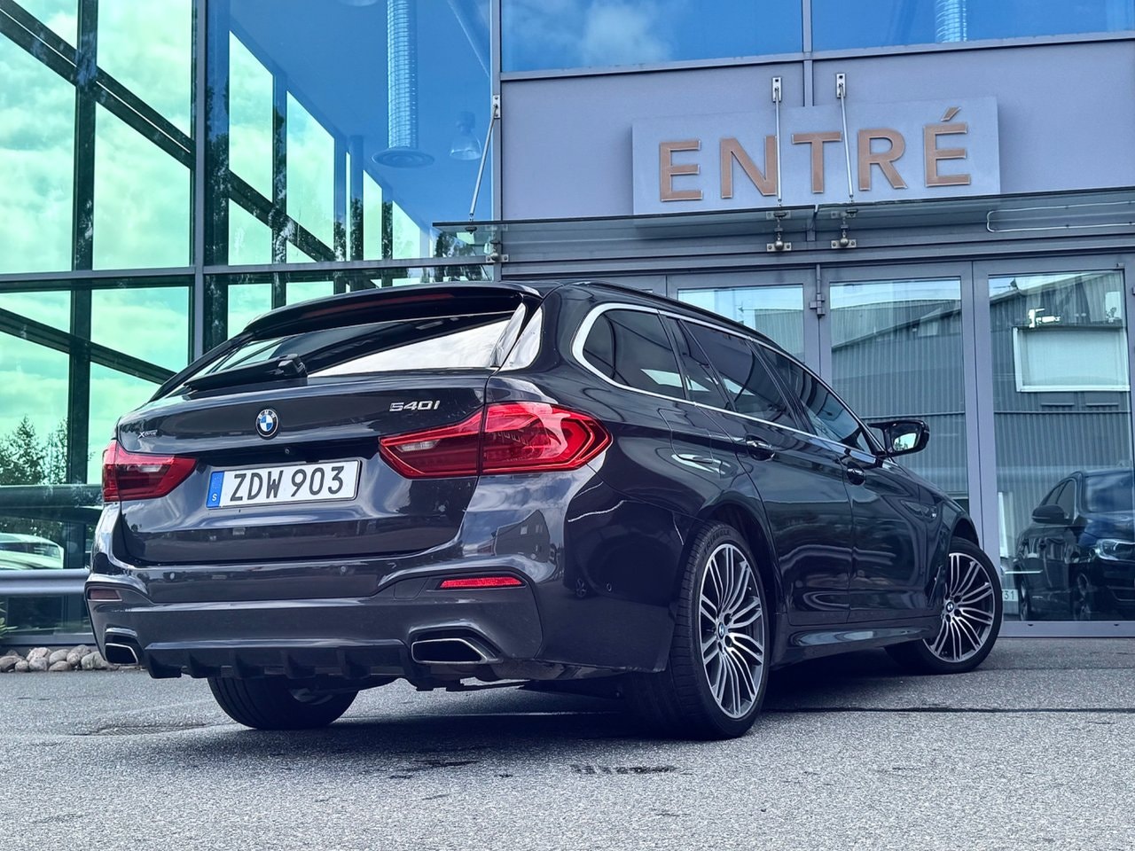 BMW 540i xDrive Touring Steptronic, 8-trinn, 340hk, 2018