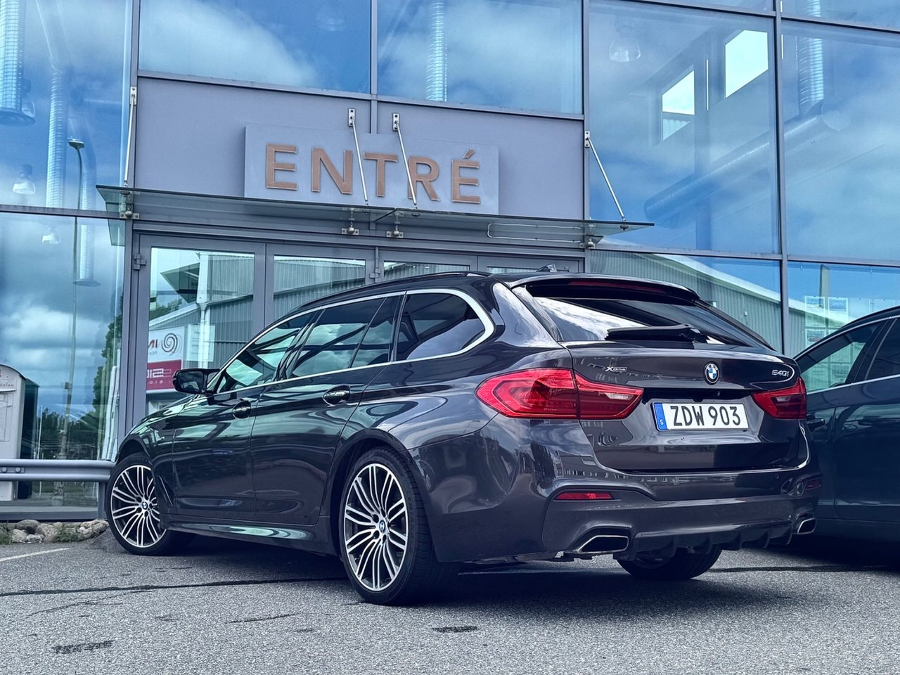 BMW 540i xDrive Touring Steptronic, 8-trinn, 340hk, 2018