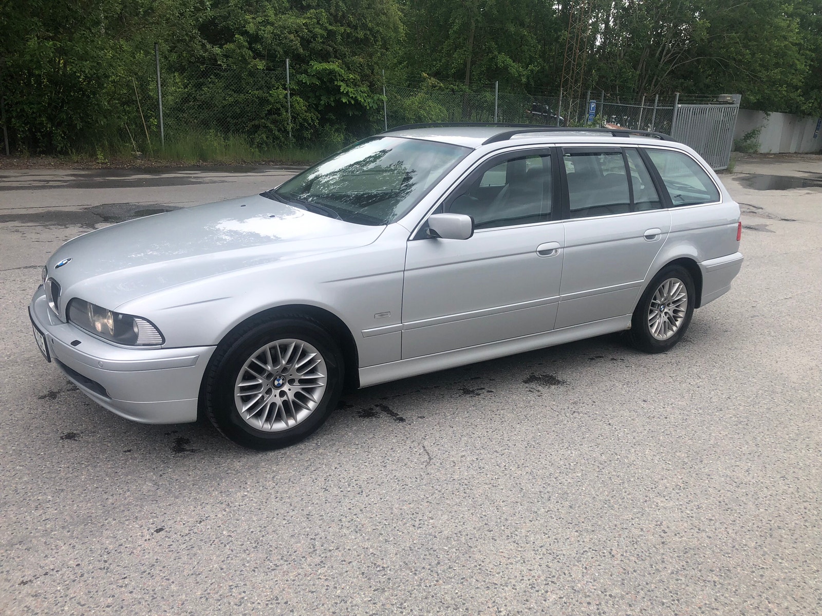 BMW 530i Touring Manual, 231hp, 2002