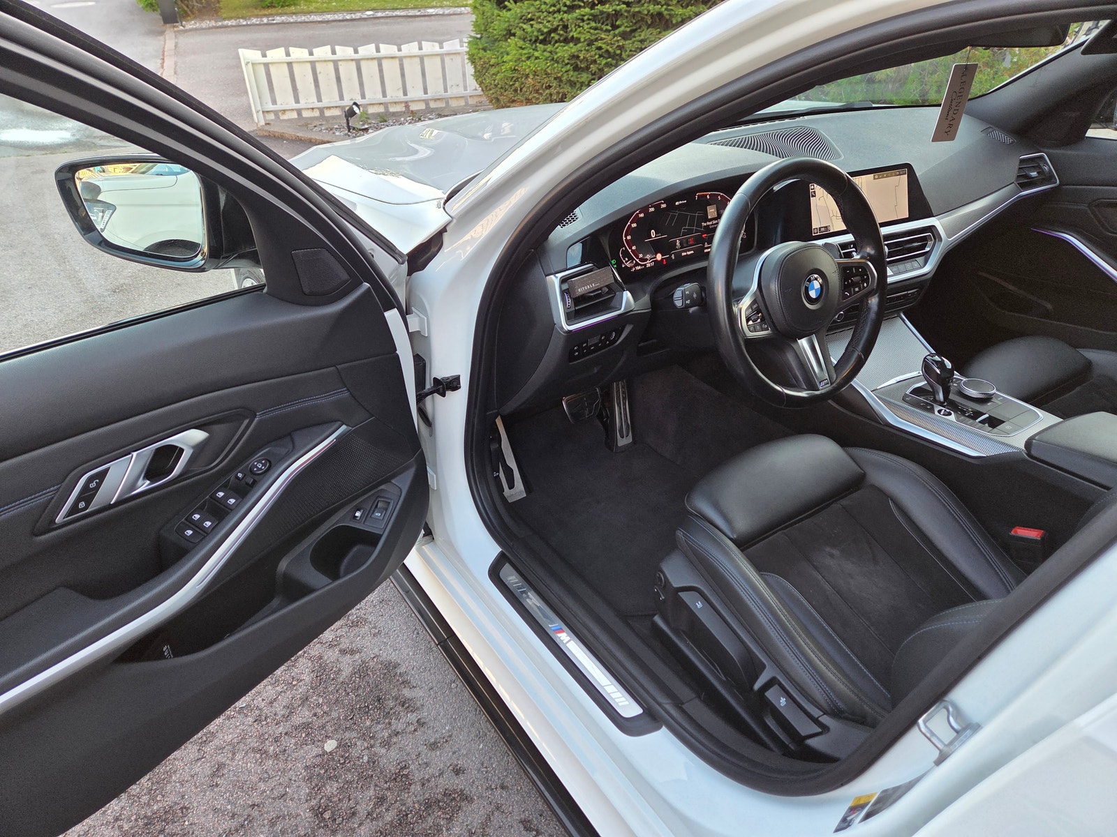 BMW 330e Touring Steptronic, 8-trinn, 292hk, 2021