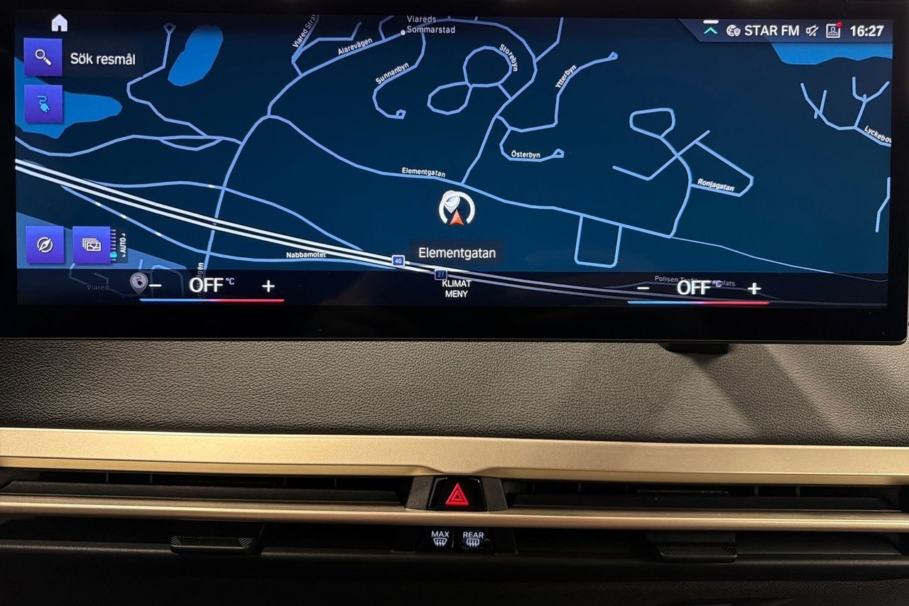 BMW iX xDrive40, 326ps, 2023