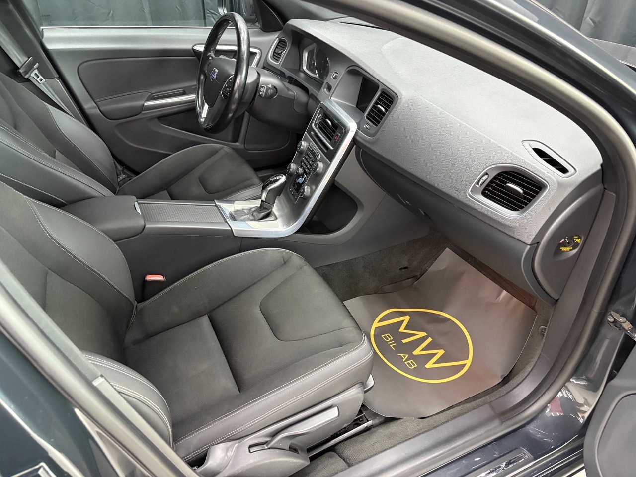 Volvo V60 D2 Powershift 6, 6-trins, 115ps, 2014