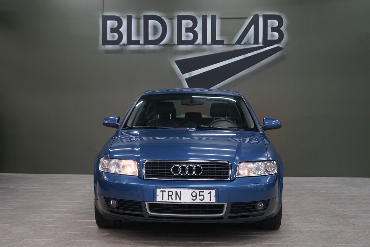 Audi A4 Sedan 2.0 Manual, 5-trins, 130ps, 2003
