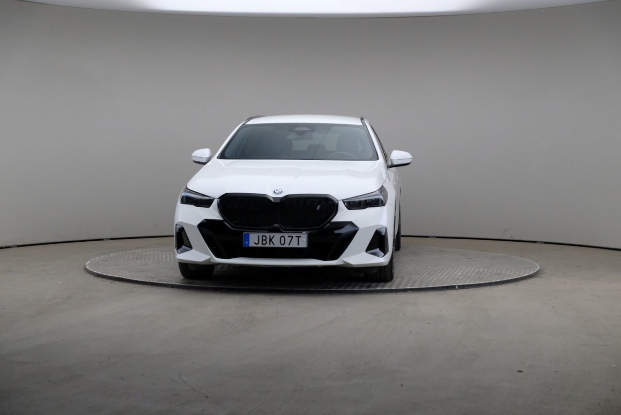 BMW i5 eDrive40 Touring, 340hk, 2025