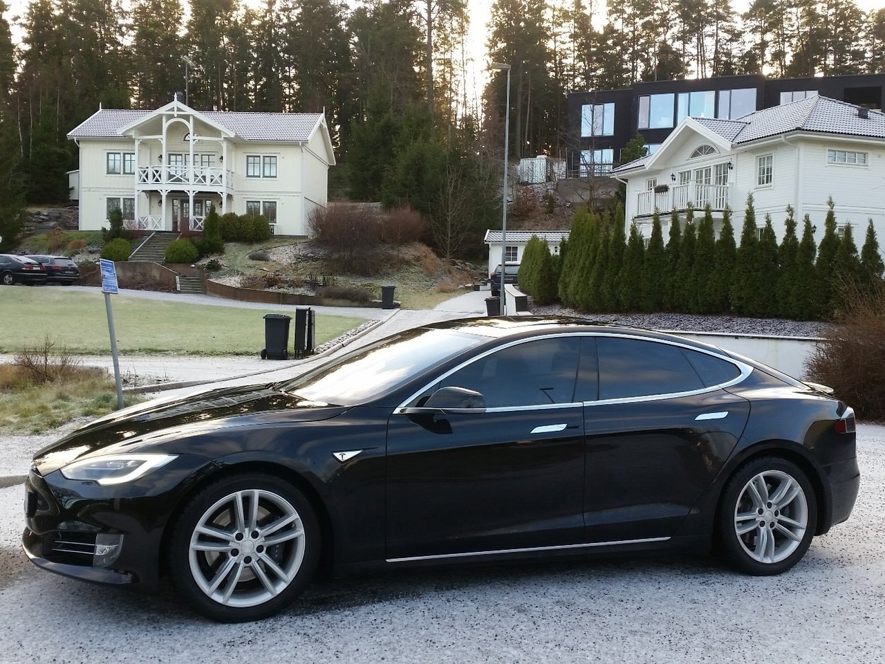 Tesla Model S P90D Ludicrous, 540ps, 2016