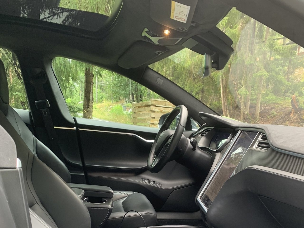 Tesla Model S P90D Ludicrous, 540ps, 2016