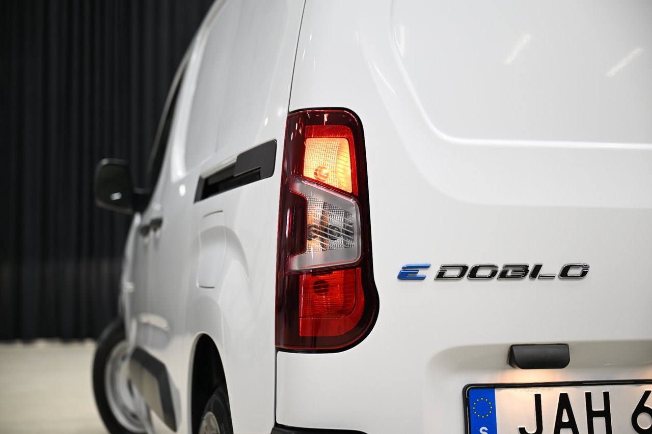 Fiat E-Doblò Van, 136ps, 2023