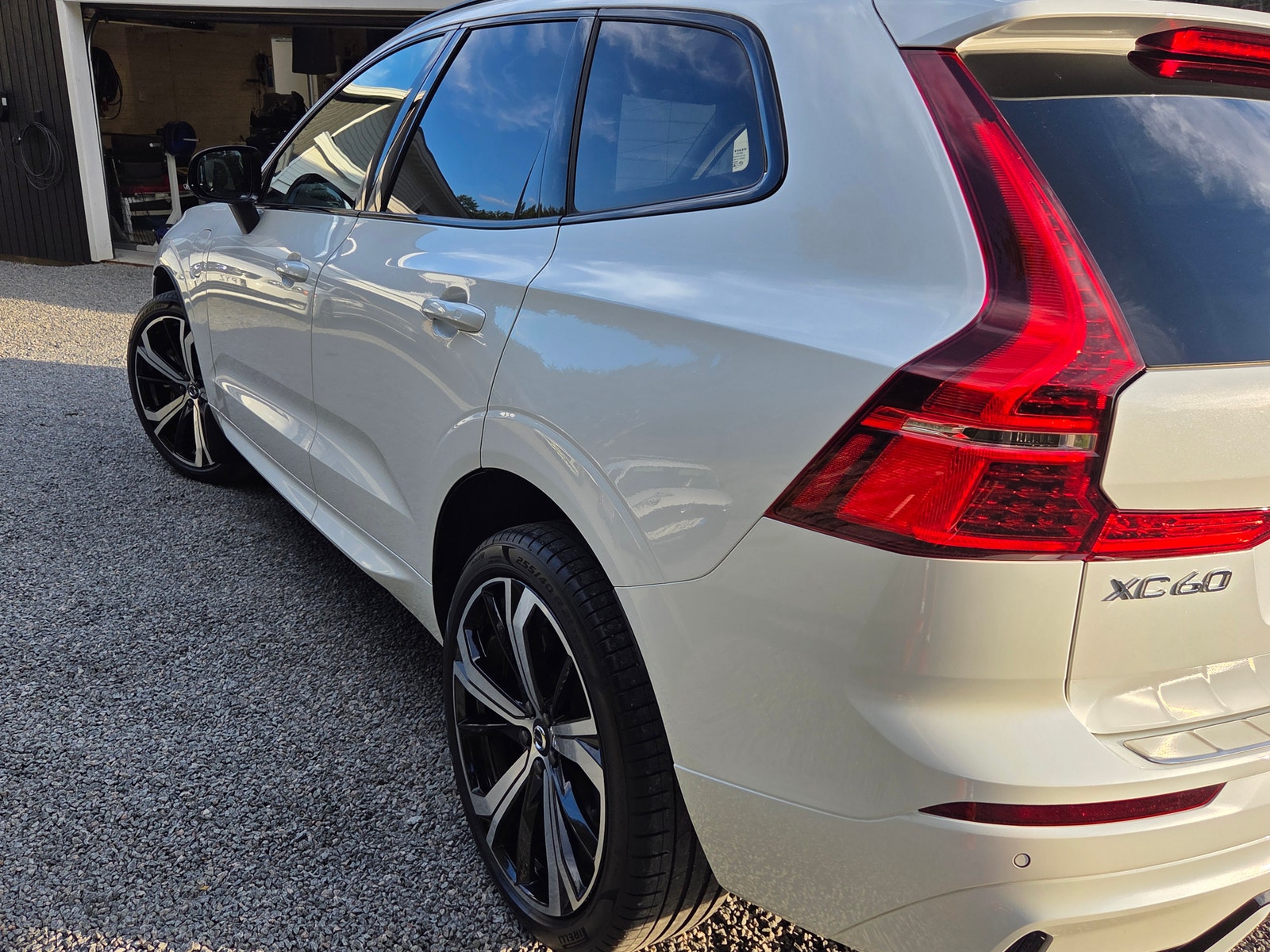 Volvo XC60 350 л.с.