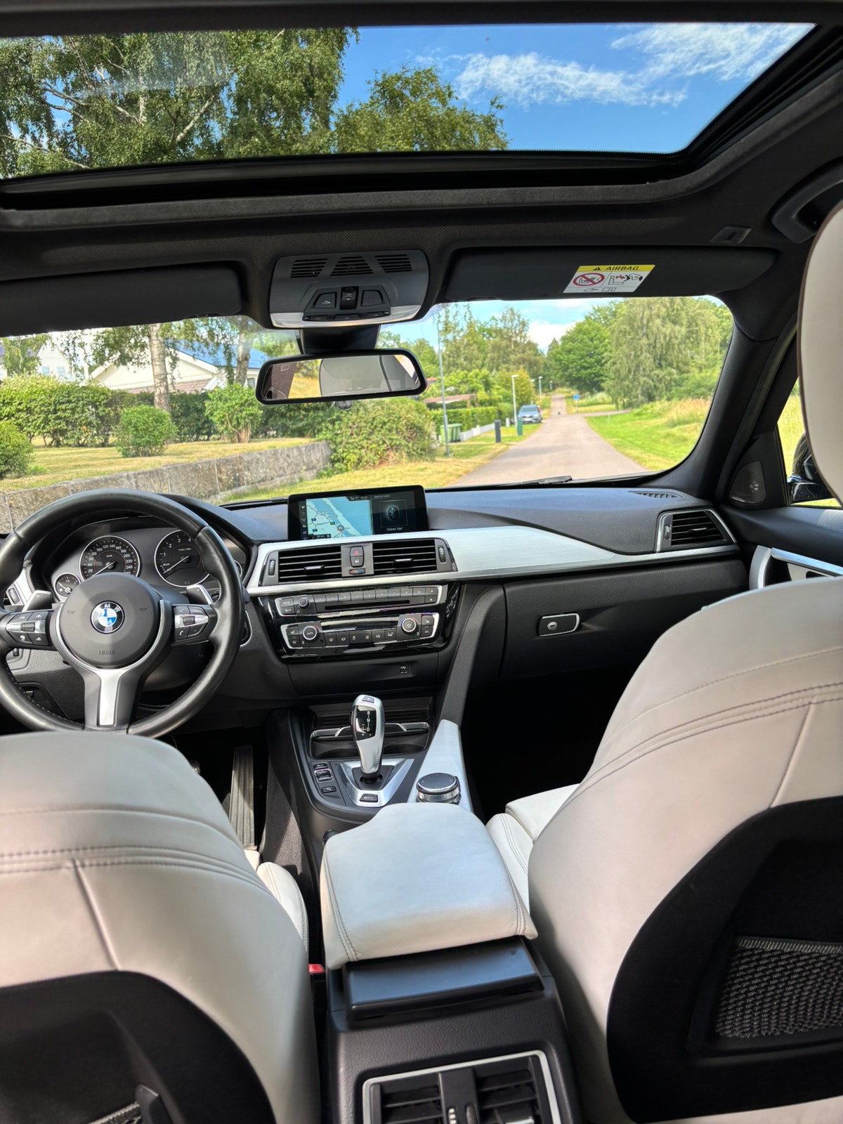 BMW 330e Sedan Steptronic, 252hp, 2017