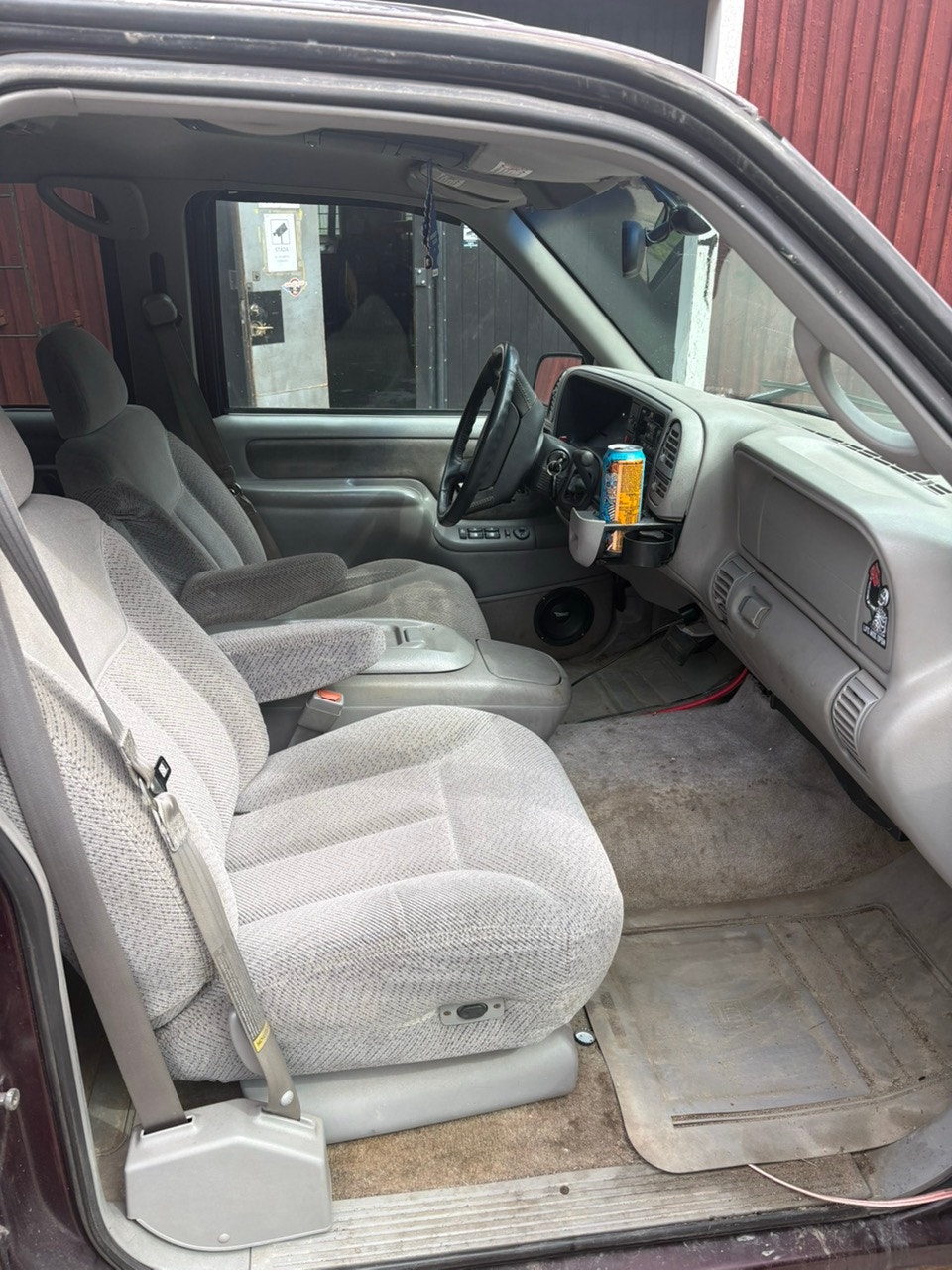 Chevrolet Suburban K1500 6.5 V8 4WD Hydra-Matic, 193hp, 1997
