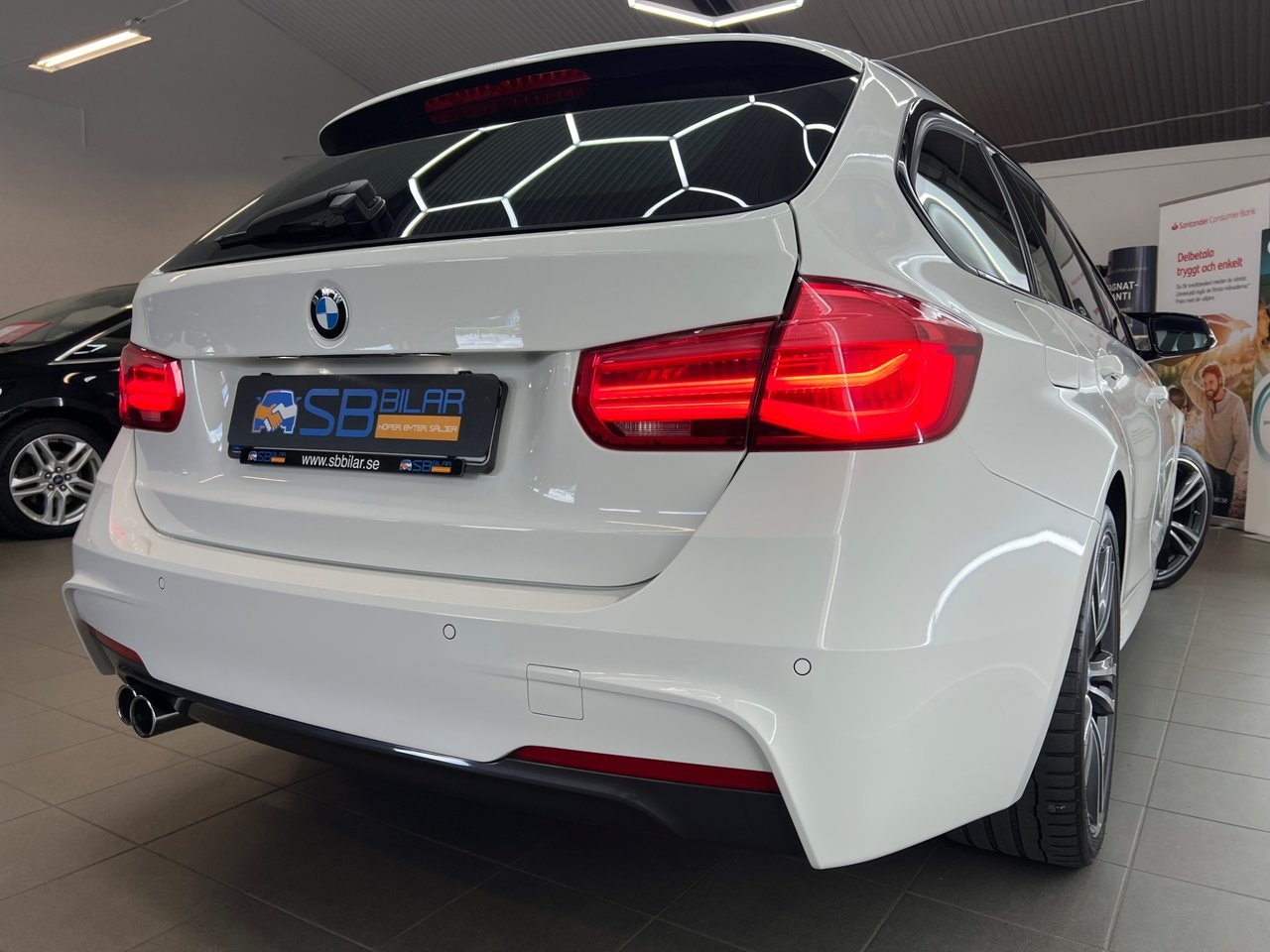 BMW 330i xDrive Touring Steptronic, 8-trins, 252ps, 2016