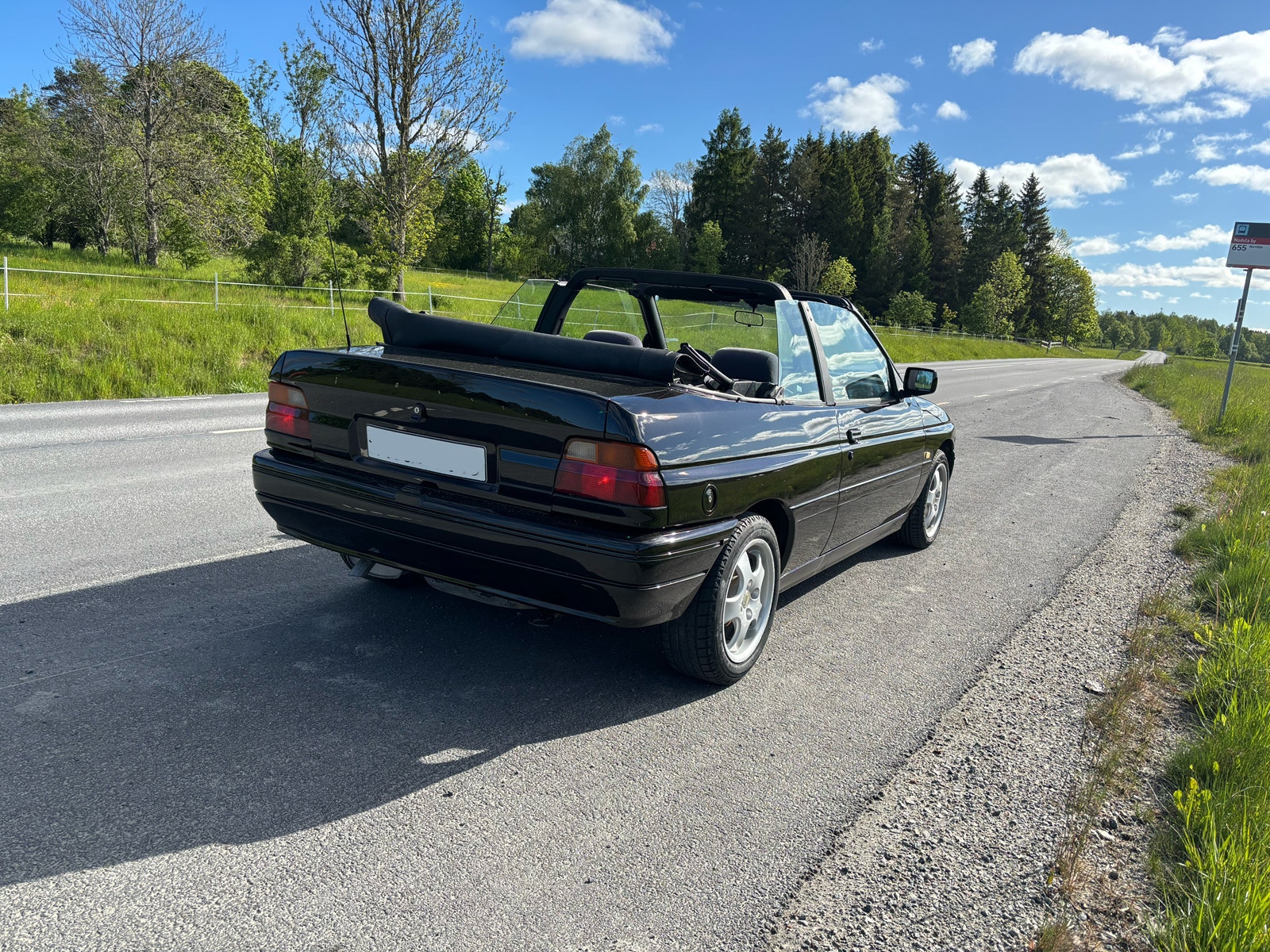 Ford Escort Cabriolet 1.6 i Manual, 5-trins, 105ps, 1991