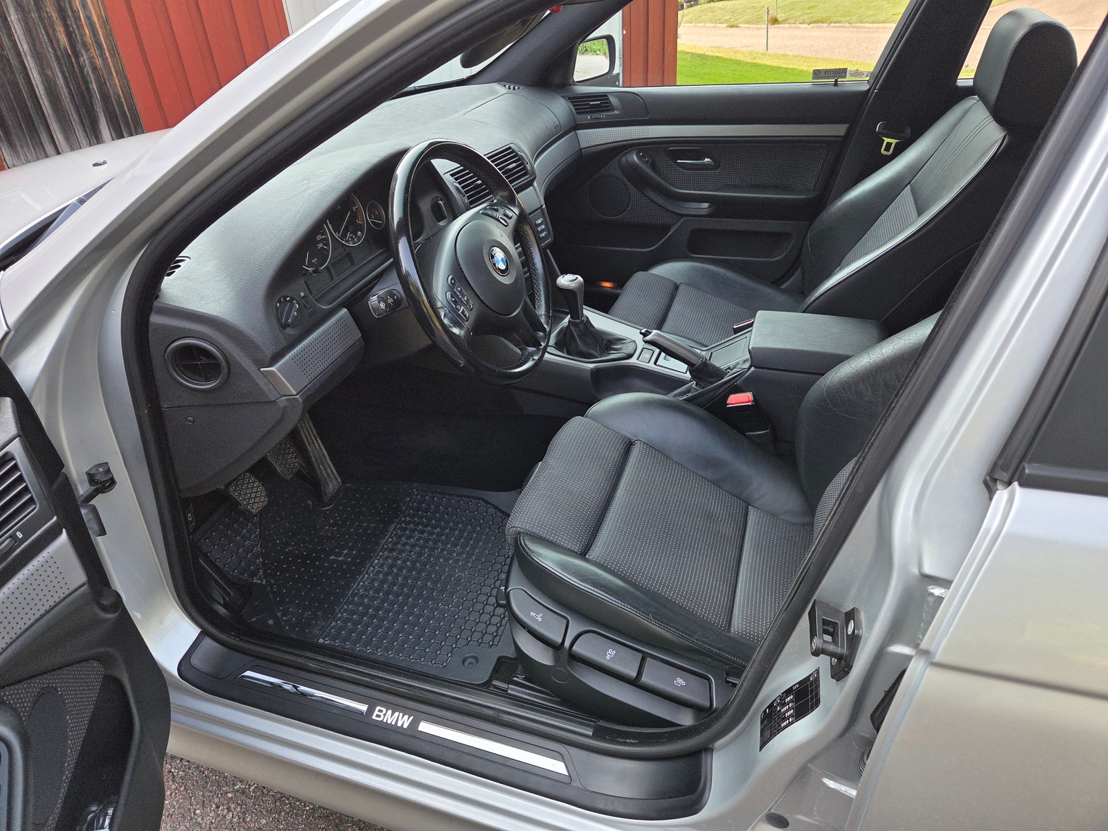 BMW 525i Touring Manual, 192hp, 2003