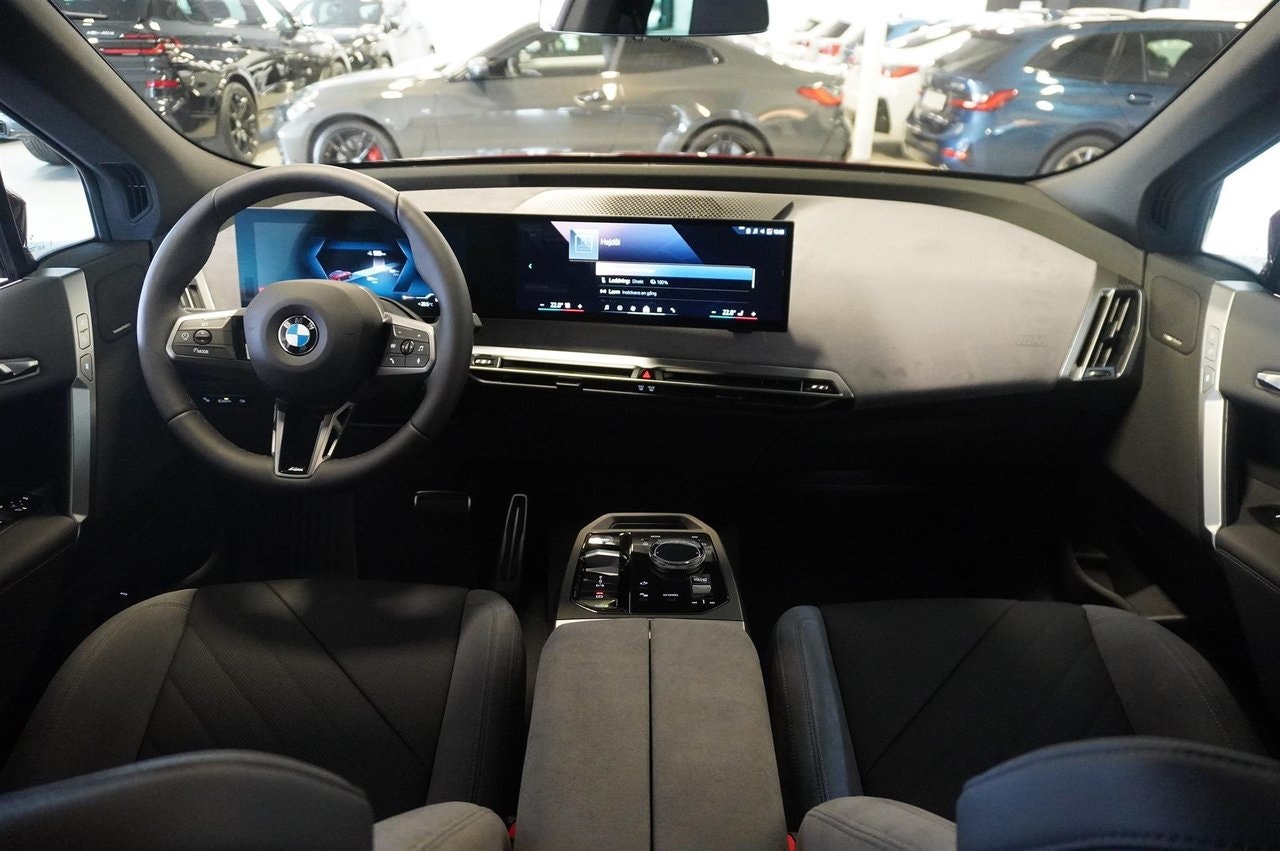 BMW iX xDrive60, 544hp, 2026