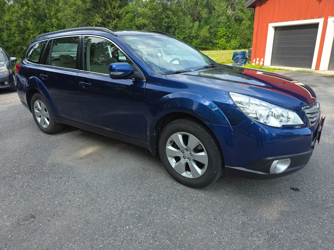 Subaru Outback 3.6 4WD Automatic, 260hp, 2010