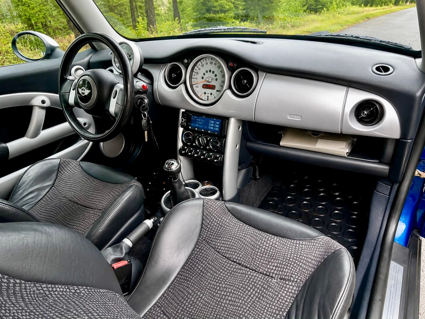 MINI Cooper Manual, 5-trins, 116ps, 2003