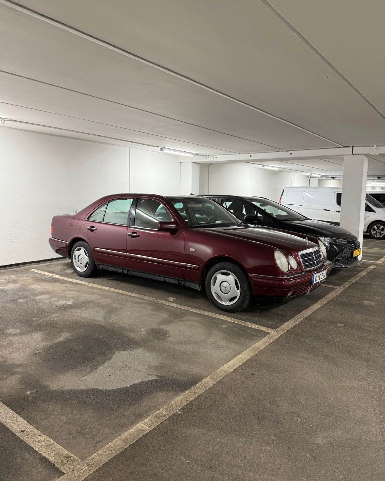 Mercedes-Benz E 240 Automatisk, 5-trinn, 170hk, 1998
