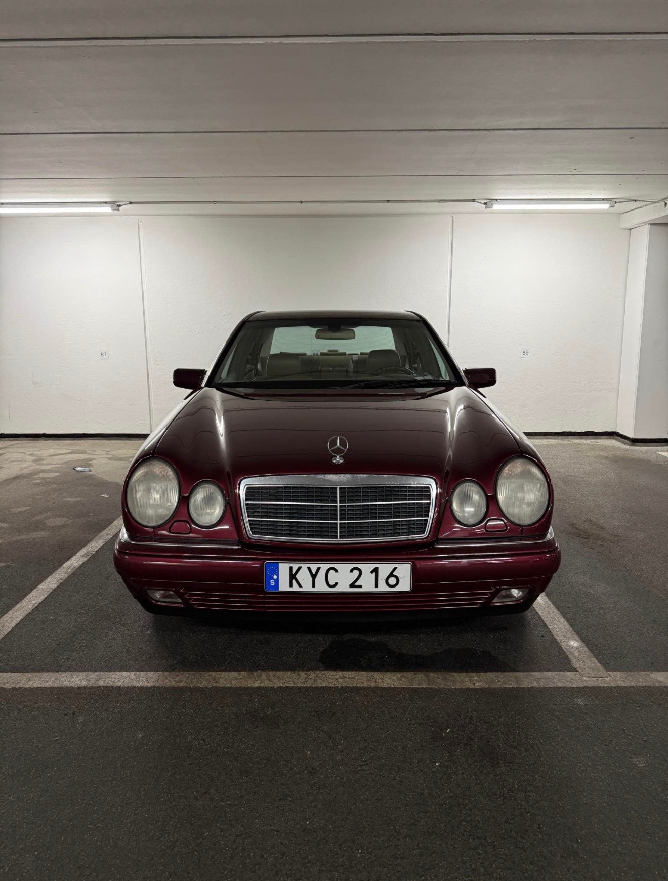 Mercedes-Benz E 240 Automatisk, 5-trinn, 170hk, 1998